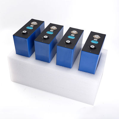 EVE Grade A 3.2V 50AH LiFePO4 Prismatic Battery Cell per lo stoccaggio dell'energia solare