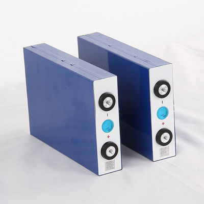 105Ah 3.2V EVE LiFePO4 Batteria a celle prismatiche di grado A per carrelli da golf