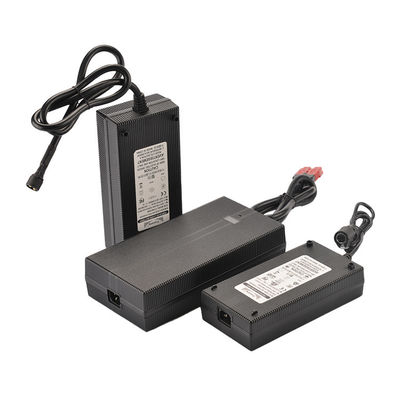 Accessori per batterie al litio Lifepo4 12.6V 14.6V 42V 48V Caricatore per droni e biciclette